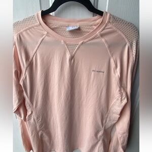 Women’s Peach Columbia Long Sleeve PFG Shirt  size Large EUC